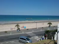 Beautiful duplex apartment near the sea (the stopover)