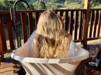Ironbark Luxury Farm-Stay & Highland Cows. Hotels in Caboolture
