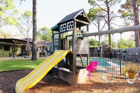 Relocation? Insurance Claim? Rehab? Best LOCATION in Flower Mound Отели рядом с достопримечательностью «Stay N' Play»