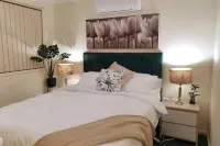 Residential House near local shops( 3mins walk)