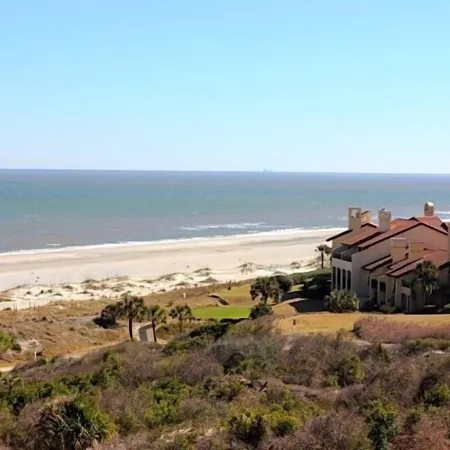 Oceanfront Penthouse Views,Elegant Natural Finishes,WiFi, 5 TV's, 4Bed, 3Bath