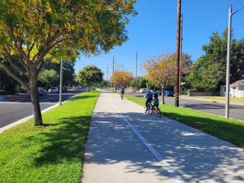 Cozy guest house close to Warner Brothers, Universal Studios, Burbank Airport