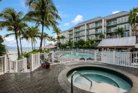 Luxury Waterfront at Galion Resort in Old Town