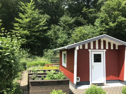Wooden house with large garden and sauna "dogs welcome"