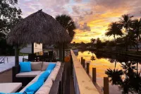 Waterfront Fort Lauderdale House with Heated-pool -  3 Bedrooms 1.5 bathrooms