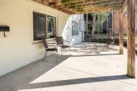 Modern 2BR home; 5 min walk to downtown Milford!