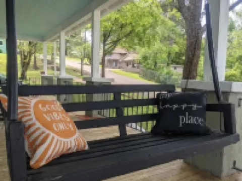 The Ouachita Depot- Large house/Perfect location Hotels in Mena