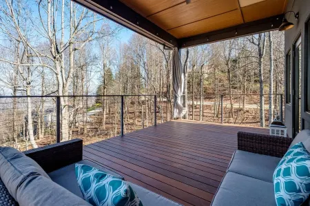 Long Range Mtn Views Next to Jump Off Rock! Ultra Modern, Very Unique Open Floor