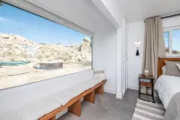 Desert Paradise w/ Epic Views + Firepit + Hot Tub