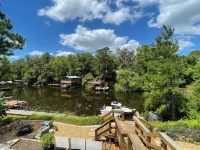 Sportsman's Bluff sits high above a deepwater canal with the river minutes away!