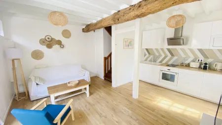 Quiet house with garden and terrace