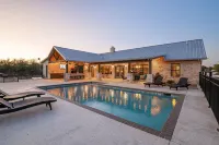 Chula Vista•Sleeps31•Heated Pool•Ping Pong•Quiet Subdiv•FREE Frio@Concan VIP