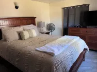 Beautiful Lake Front Retreat.