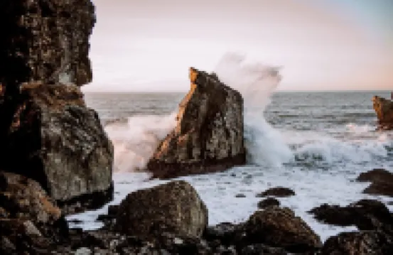 Bay Lights waterfront loft located in old town