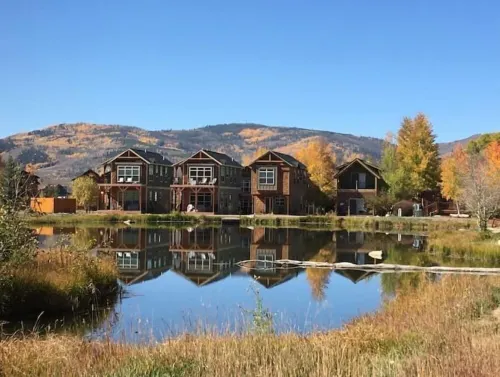 2 Kg Beds+ Walk to Ponds, Pool, Hot Tub&River. Short Drive to Rmnp & Winter Park