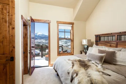 Stunning Mountain Escape - easy access to Keystone, Breckenridge, Copper, & Vail
