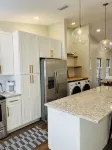 Freshly Renovated Single Story Townhouse Adjacent Haile Village Stocked Kitchen Hotels in Haile Plantation