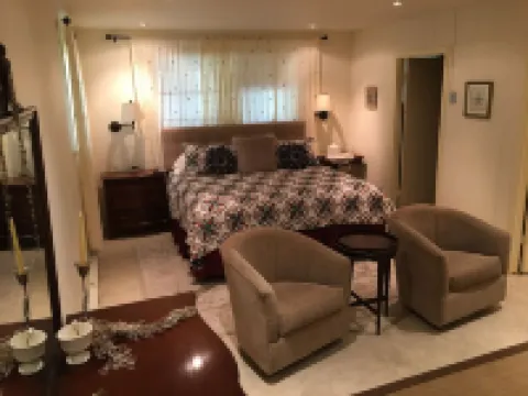 Tree Top Living CottageWe have WATER, POWER and INTERNET