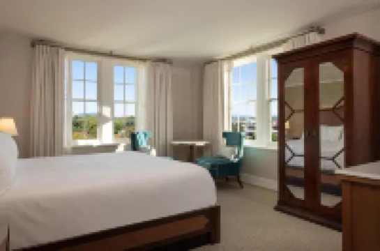 The Hotel Roanoke & Conference Center, Curio Collection by Hilton Hoteles en Roanoke