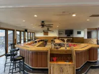 Spacious Bayside Retreat in Door County. All the views and not the traffic. Hotel a Gardner