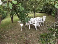 Orchars Gite "The Cherry Trees" in Suisse Normande