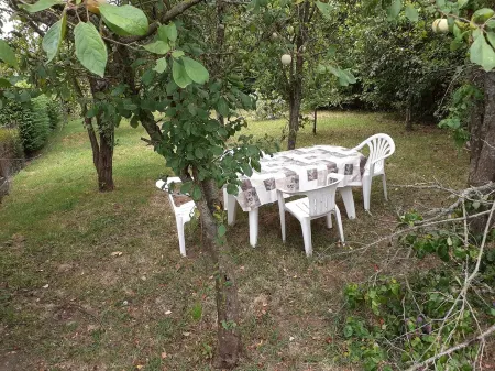 Orchars Gite "The Cherry Trees" in Suisse Normande Отели в г. Сен-Пьер-дю-Регар