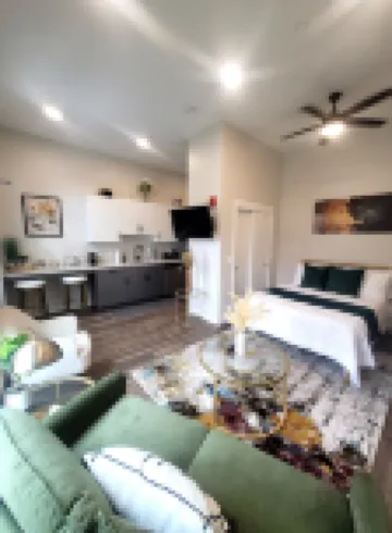Studio Monthly & Daily Rental For Traveling Professionals,Corporate & Student's