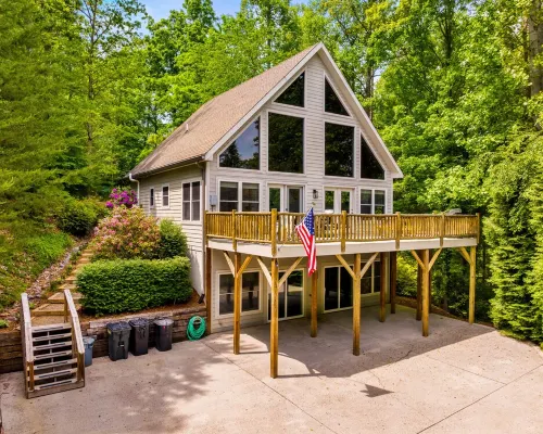 Spacious A-Frame Cabin w/ Air Hockey, Fire Pit, Huge Deck Hotels in Fairview