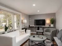 Hart Haven is the perfect place to relax and unwind. Comfortably decorated Hotels in Harrison