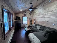 Tubbs’ Country Cabin