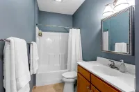 Entire Condo in the Heart of Downtown Greensboro!