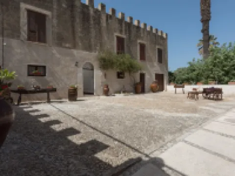 Historic Residence Villa Fontana Private Pool & Botanic Garden Hotels in Valderice