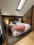 Low Summer Rates! 2 Bed 2 bath + Loft Dog Friendly 6 Unlimited SHARC Passes
