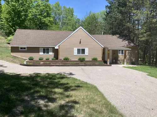 Porter’s Place - cozy and quiet home centrally located in Northern Michigan.