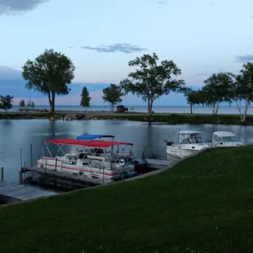 Seasonal Fully Furnished Mobile home