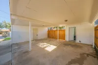 Welcome to Twin Oaks Oasis