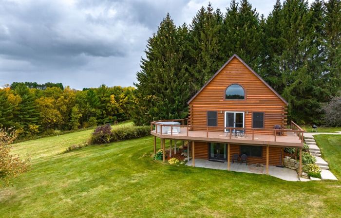 Escape to The Pines, the perfect destination for romance, seclusion & relaxation