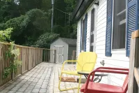 Historic Cottage- near Saratoga- on Summit Lake