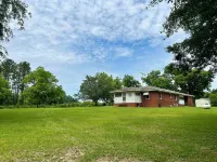Marvelous 3-bedroom house with 2 king & 1 Queen 8/min GA National Fairgrounds Hotels in Peach County