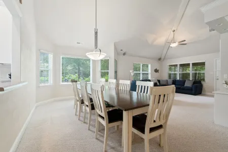 Spacious 4 Bed Home in Lovely Bay Creek Neighborhood, Cape Charles Отели в г. Кейп Чарльз