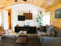 Cozy Dumplin' RRG - Warm & Modern Stay in RRG/Auxier ウルフのホテル