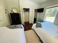 Private Lake • Hot Tub • BBQ • AC • Gen • Modern Comforts!