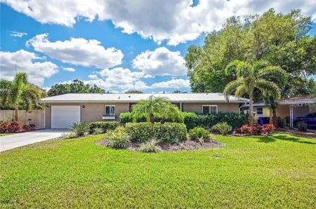 Firenze House - Beach Paradise in the beautiful City of Venice Отели в г. Венис