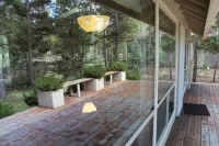 Single Level Comfy Sunriver Home With Open Floor Plan & Close To Ft Rock Park