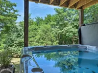 Tranquil mountainhouse w/hot tub, super close to trails & wineries- pet friendly Hotels in Happy Creek