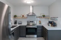 Comfortable 4 bedroom - 1 block from NDSU & minutes to Downtown Fargo!