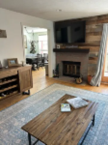 Cozy Mt Snow 3 story Townhome with Views located in Timber Creek!