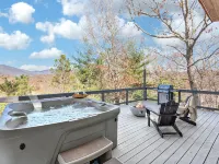 Brand New Luxe Retreat + Hot Tub