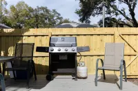 DT home 10 min. drive from beach Hotels near Ringling College of Art and Design