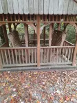 Steps to Shooting Creek. Free   2 Bedrooms and Game Room if Booked  by OCT 1st